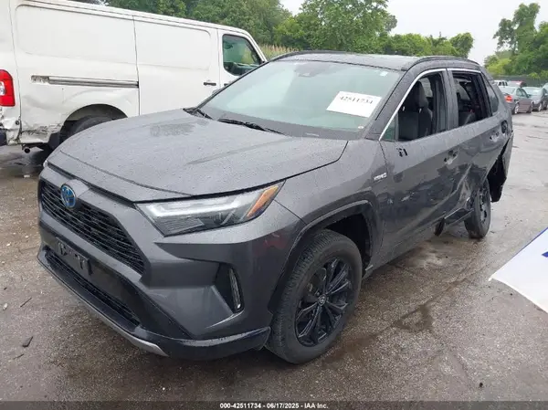 2T3E6RFVXNW037247 2022 TOYOTA RAV 4 - Image 2