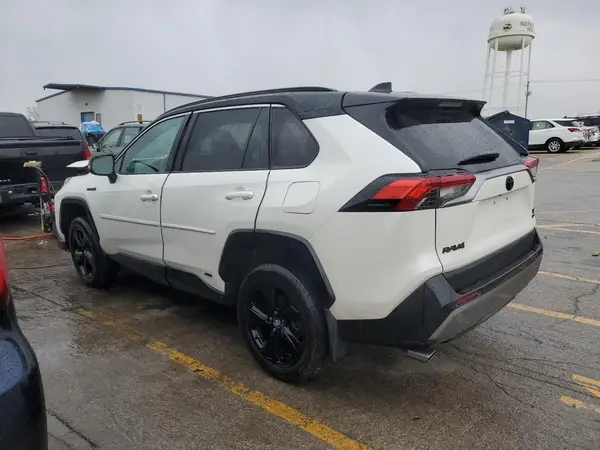 2T3EWRFV1KW026990 2019 TOYOTA RAV 4 - Image 2