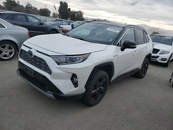 2T3EWRFV3LW067655 2020 TOYOTA RAV 4 - Image 1