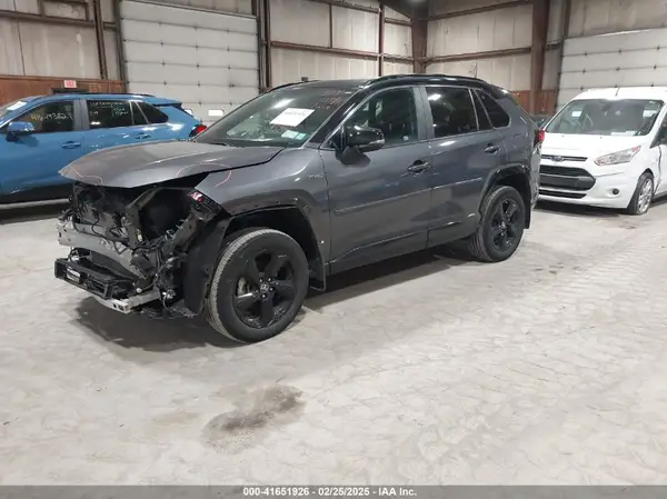 2T3EWRFV8KW033502 2019 TOYOTA RAV 4 - Image 2