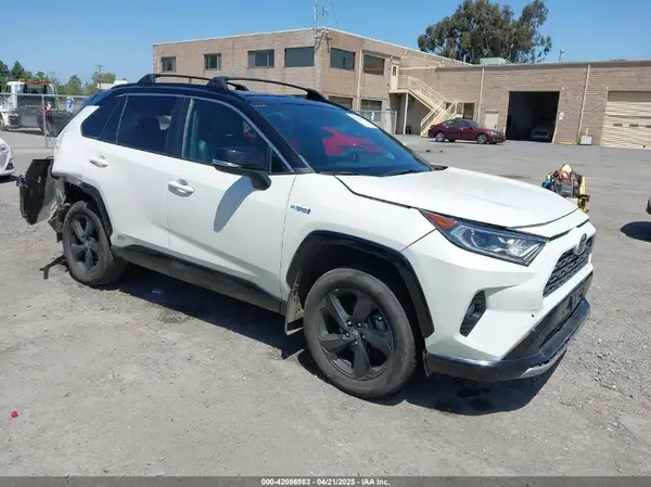 2T3EWRFV9LW088977 2020 TOYOTA RAV 4 - Image 1