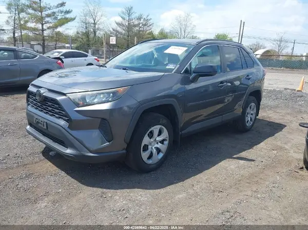 2T3F1RFV0KC057197 2019 TOYOTA RAV 4 - Image 2