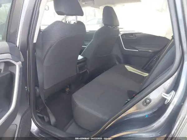 2T3F1RFV0KC057197 2019 TOYOTA RAV 4 - Image 8