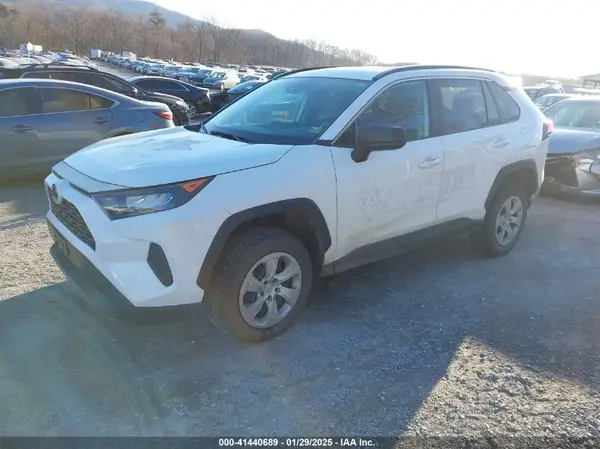 2T3F1RFV0KW071843 2019 TOYOTA RAV 4 - Image 2