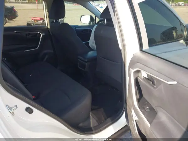 2T3F1RFV0MC190853 2021 TOYOTA RAV 4 - Image 8