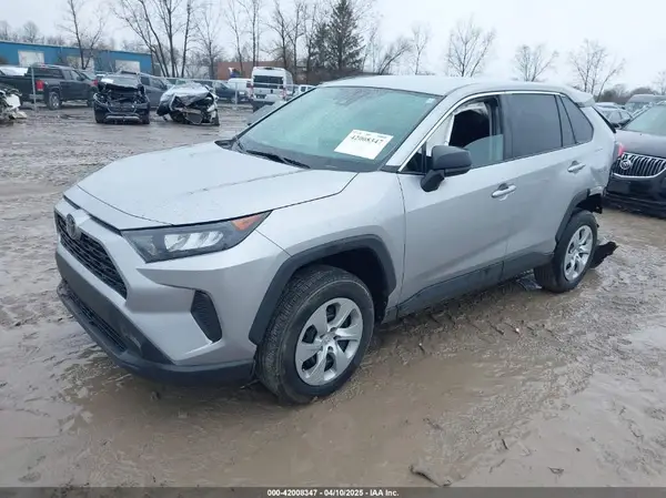 2T3F1RFV0NC260675 2022 TOYOTA RAV 4 - Image 2