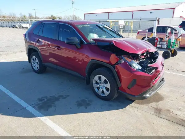 2T3F1RFV0NW303748 2022 TOYOTA RAV 4 - Image 1