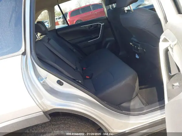 2T3F1RFV0PW368392 2023 TOYOTA RAV 4 - Image 8
