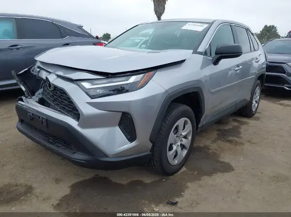 2T3F1RFV0RC460994 2024 TOYOTA RAV 4 - Image 2