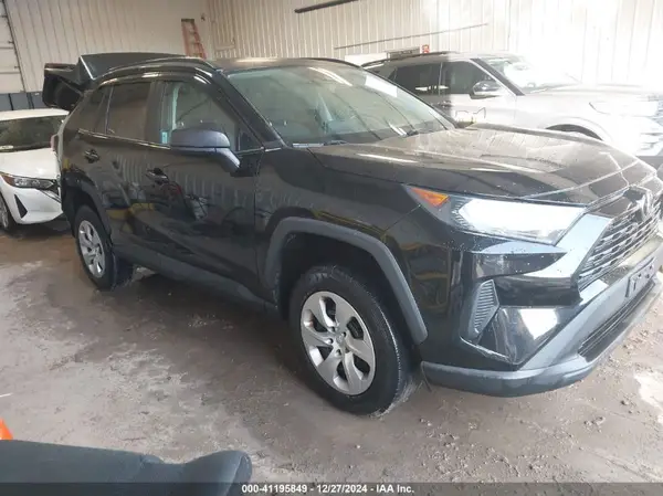 2T3F1RFV1KW022070 2019 TOYOTA RAV 4 - Image 1