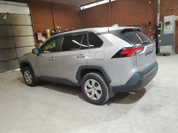 2T3F1RFV1LW112918 2020 TOYOTA RAV 4 - Image 2