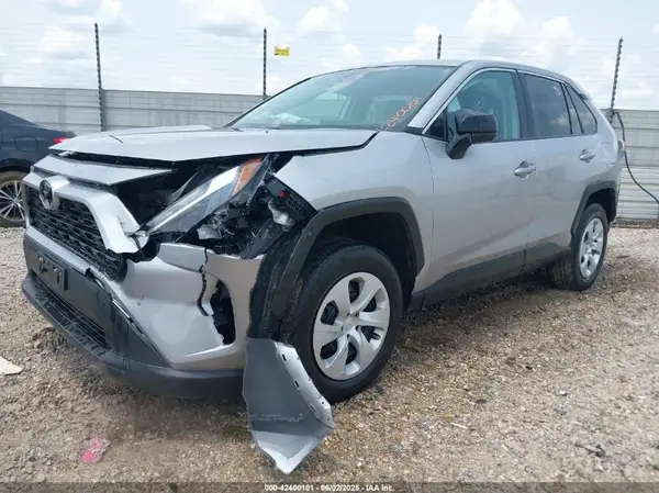 2T3F1RFV1RC458901 2024 TOYOTA RAV 4 - Image 2