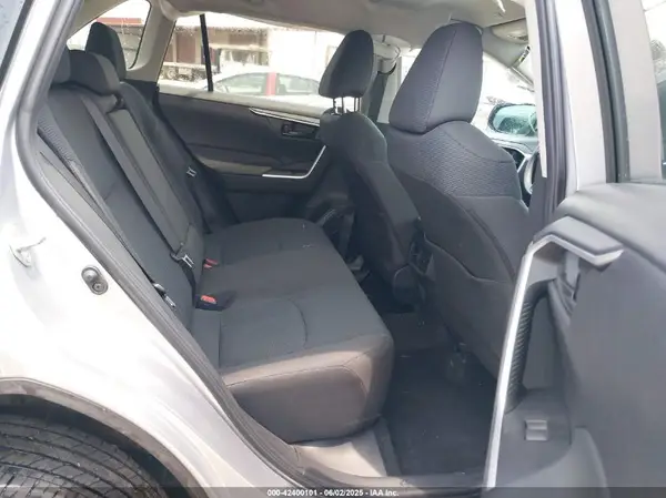 2T3F1RFV1RC458901 2024 TOYOTA RAV 4 - Image 8