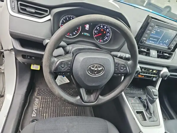 2T3F1RFV2KC037890 2019 TOYOTA RAV 4 - Image 1