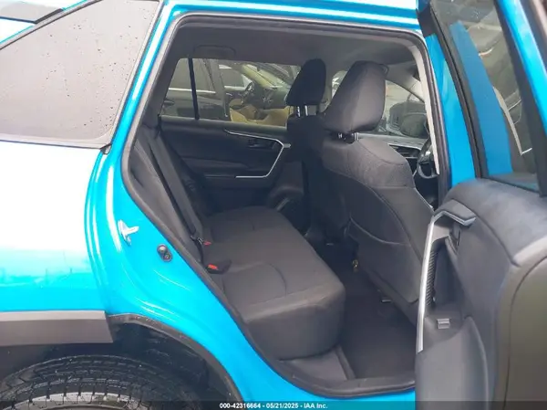 2T3F1RFV2KC059615 2019 TOYOTA RAV 4 - Image 8