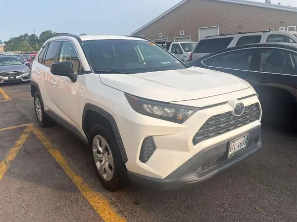 2T3F1RFV2KW050914 2019 TOYOTA RAV 4 - Image 2