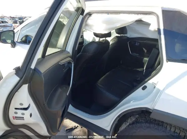 2T3F1RFV2LC130457 2020 TOYOTA RAV 4 - Image 8