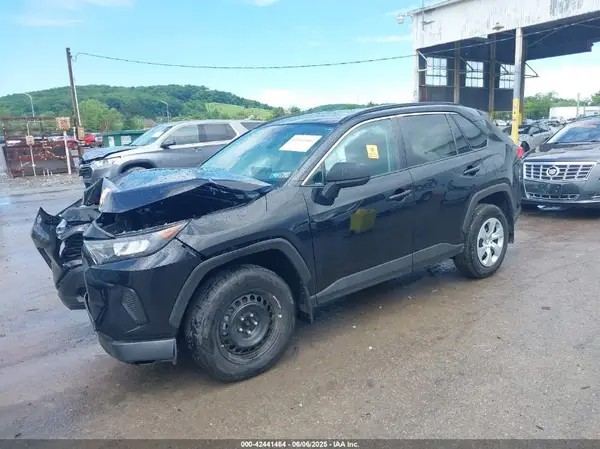 2T3F1RFV2MC152430 2021 TOYOTA RAV 4 - Image 2
