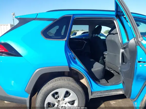 2T3F1RFV2MW200071 2021 TOYOTA RAV 4 - Image 8