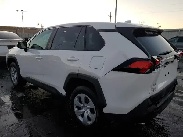 2T3F1RFV2RC486514 2024 TOYOTA RAV 4 - Image 2
