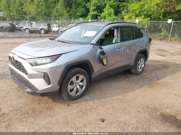 2T3F1RFV3MC256036 2021 TOYOTA RAV 4 - Image 2