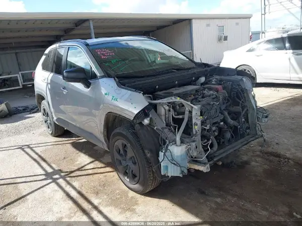 2T3F1RFV3MW196077 2021 TOYOTA RAV 4 - Image 1