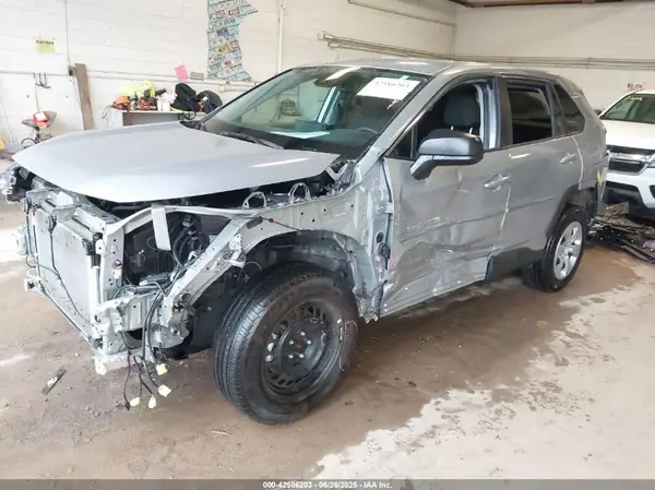 2T3F1RFV3NW287500 2022 TOYOTA RAV 4 - Image 2