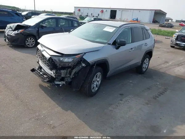 2T3F1RFV4KW057833 2019 TOYOTA RAV 4 - Image 2