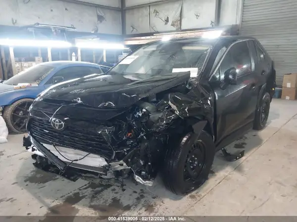 2T3F1RFV4RC416867 2024 TOYOTA RAV 4 - Image 2