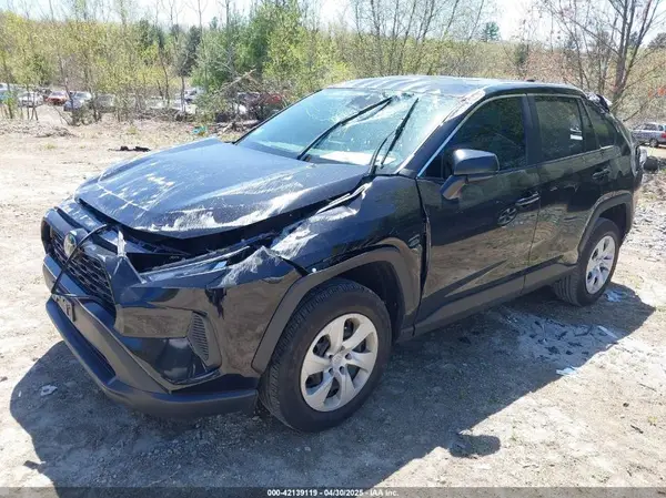 2T3F1RFV4RC453062 2024 TOYOTA RAV 4 - Image 2