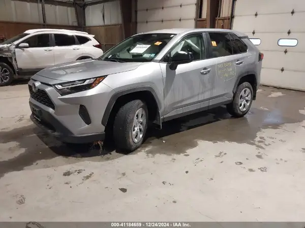 2T3F1RFV4RC458441 2024 TOYOTA RAV 4 - Image 2