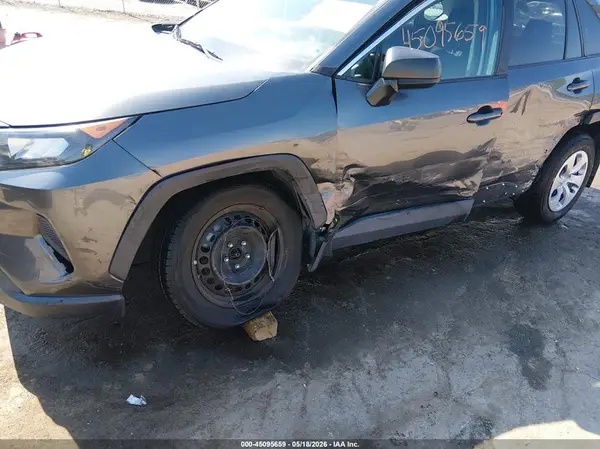 2019 TOYOTA RAV 4 auction photo 6