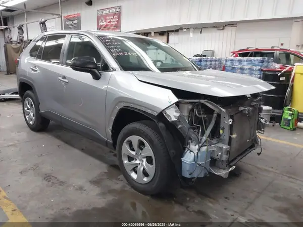 2T3F1RFV5NC284356 2022 TOYOTA RAV 4 - Image 1