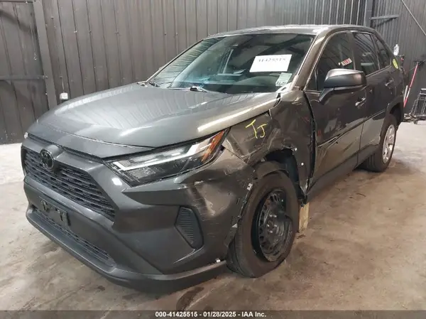2T3F1RFV6PW330844 2023 TOYOTA RAV 4 - Image 2