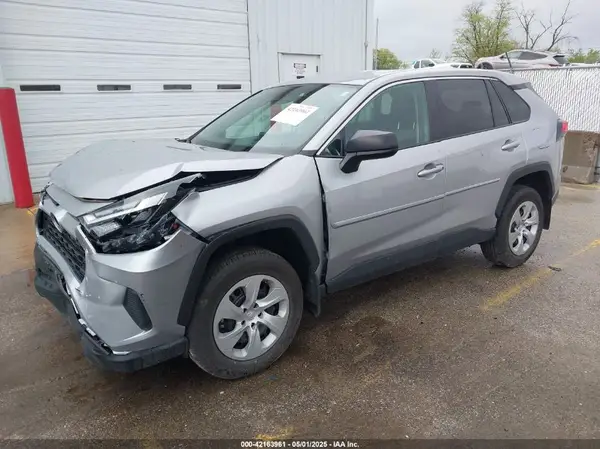 2T3F1RFV6RC420807 2024 TOYOTA RAV 4 - Image 2