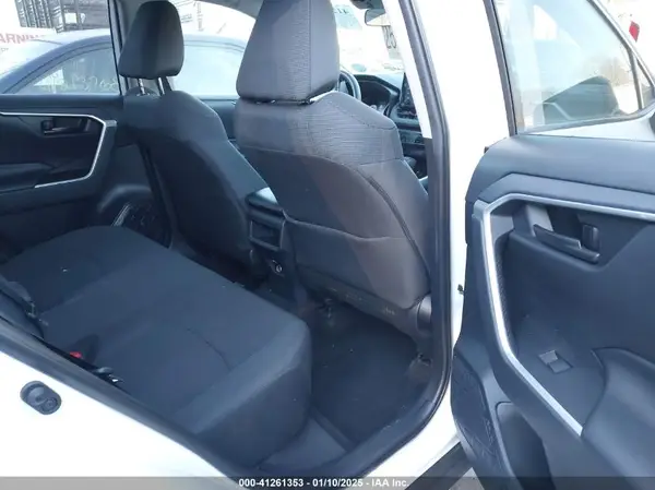 2T3F1RFV7KW023420 2019 TOYOTA RAV 4 - Image 8