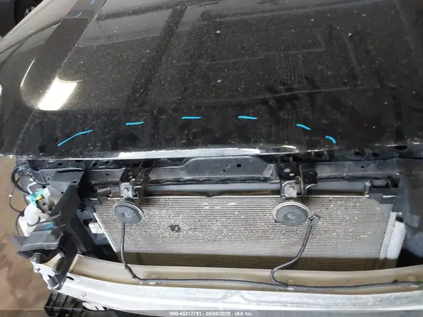 2019 TOYOTA RAV 4 auction photo 6