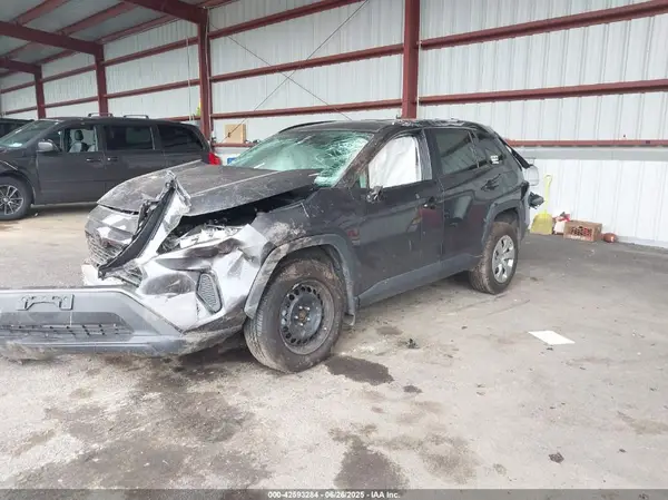 2T3F1RFV7KW063111 2019 TOYOTA RAV 4 - Image 2