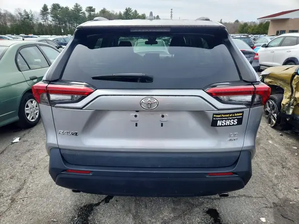 2020 TOYOTA RAV 4 auction photo 6