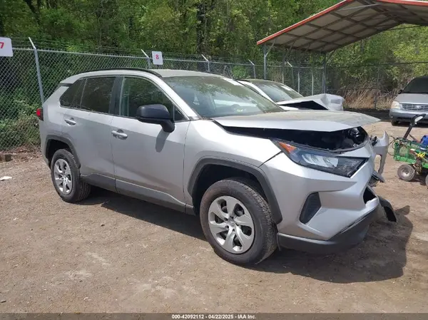 2T3F1RFV8KW068379 2019 TOYOTA RAV 4 - Image 1