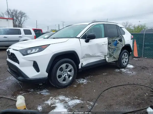 2T3F1RFV8MC227874 2021 TOYOTA RAV 4 - Image 2