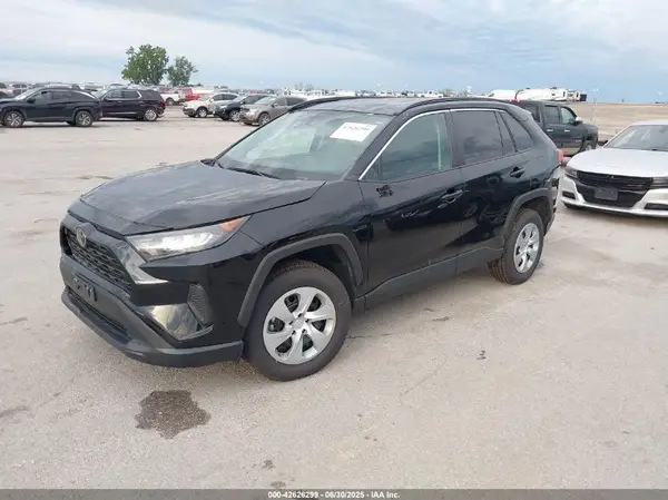 2T3F1RFV8MW228120 2021 TOYOTA RAV 4 - Image 2