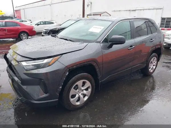 2T3F1RFV8RW428356 2024 TOYOTA RAV 4 - Image 2
