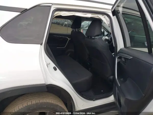 2T3F1RFV9MC167832 2021 TOYOTA RAV 4 - Image 8