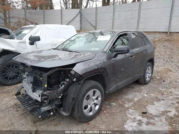 2T3F1RFV9SC495913 2025 TOYOTA RAV 4 - Image 2