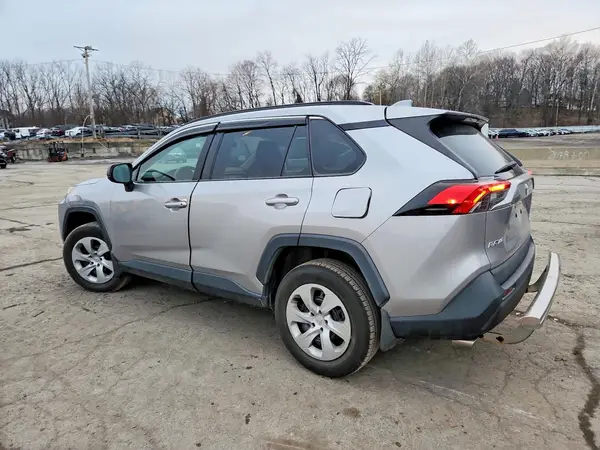 2T3F1RFVXKC033778 2019 TOYOTA RAV 4 - Image 2