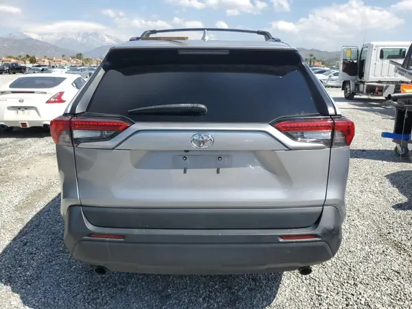 2020 TOYOTA RAV 4 auction photo 6