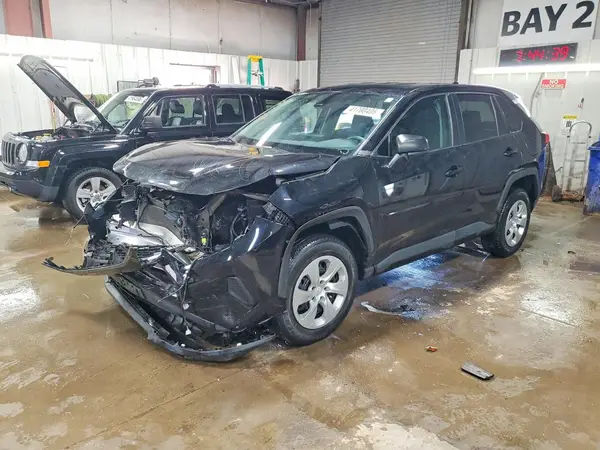 2T3F1RFVXNC261896 2022 TOYOTA RAV 4 - Image 1