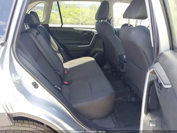 2T3F1RFVXNC323071 2022 TOYOTA RAV 4 - Image 8