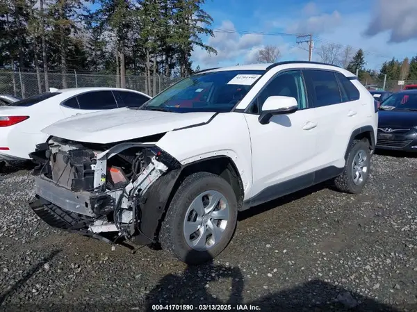 2T3G1RFV0LC105531 2020 TOYOTA RAV 4 - Image 2